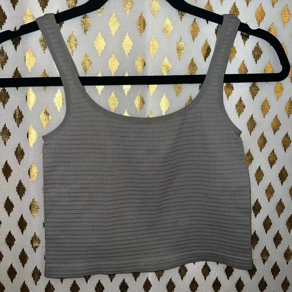 Seamless gray crop top tank bralette Size M